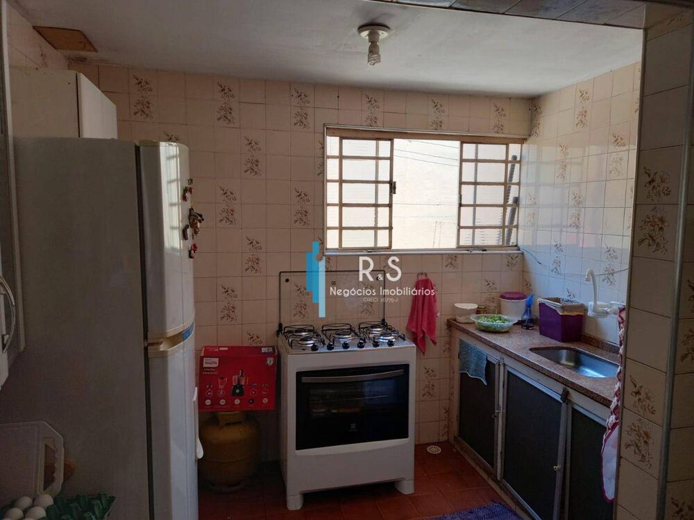 Casa, 2 quartos, 201 m² - Foto 3