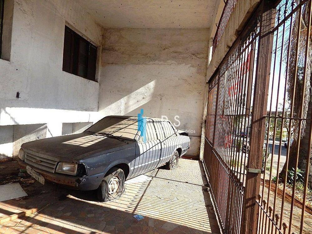Sobrado à venda com 9 quartos, 576m² - Foto 2