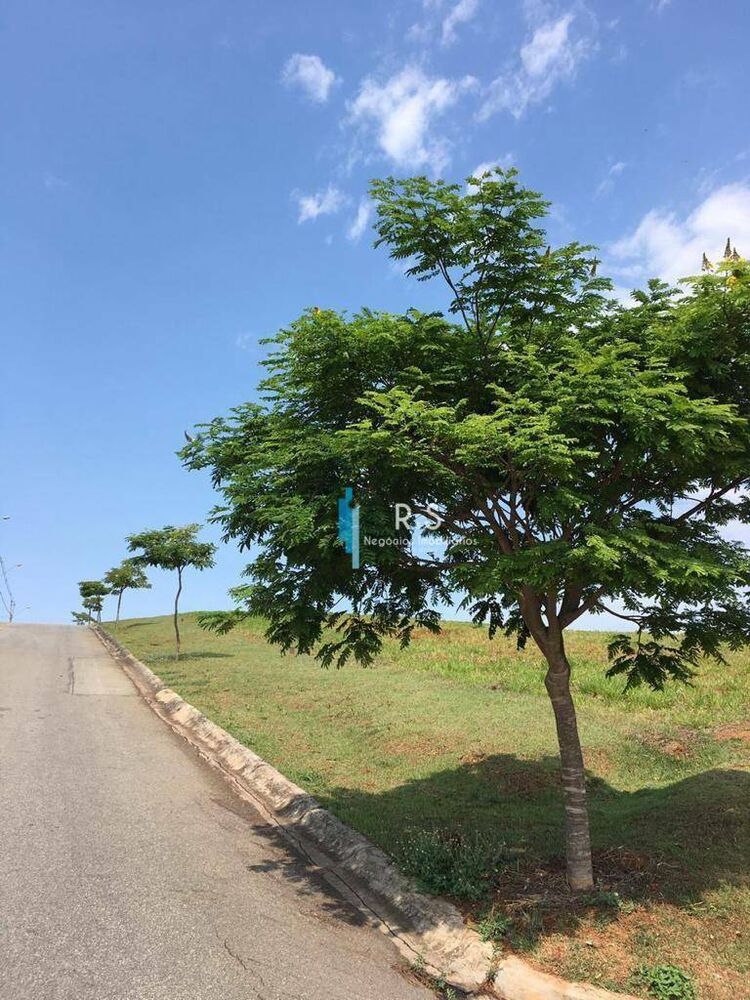 Loteamento e Condomínio, 800 m² - Foto 1