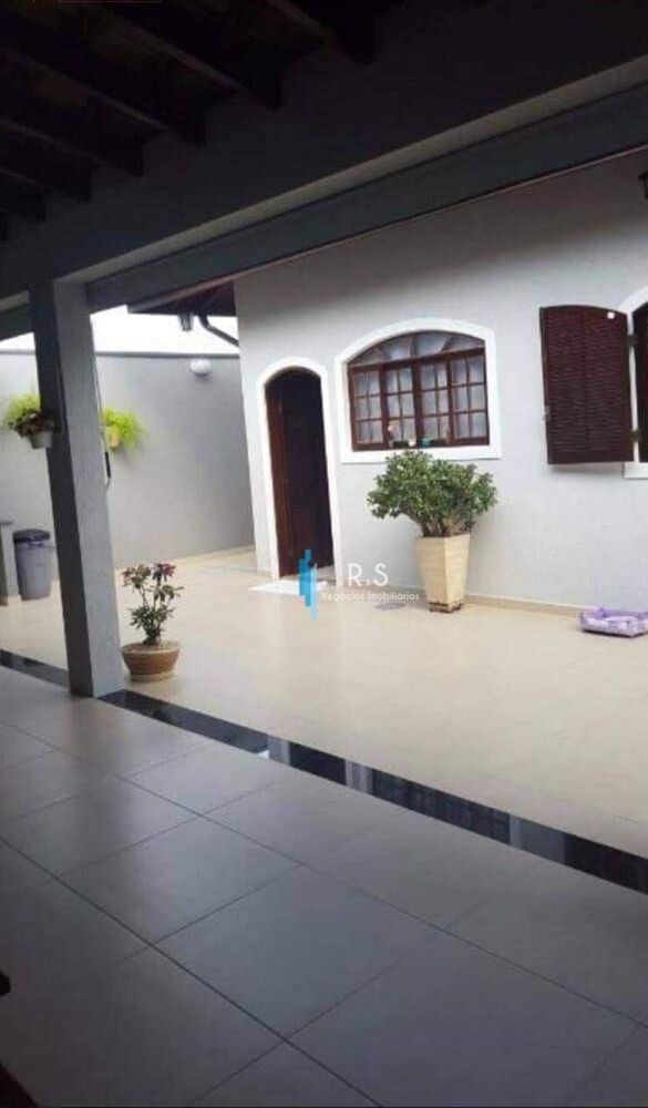 Casa, 3 quartos, 267 m² - Foto 4