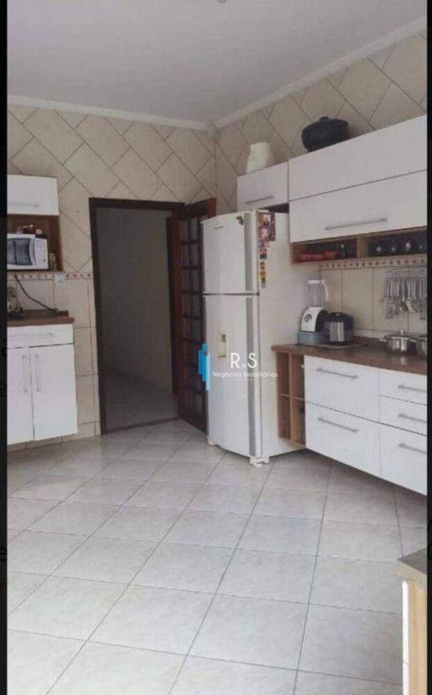 Casa, 3 quartos, 267 m² - Foto 1