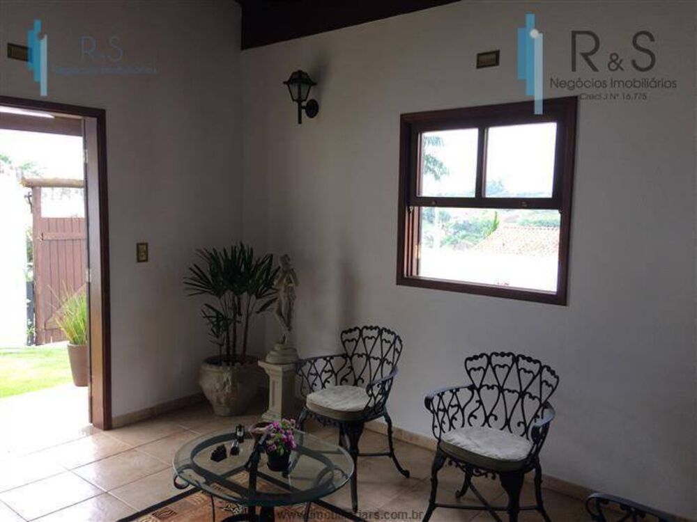 Chácara à venda com 3 quartos, 230m² - Foto 3
