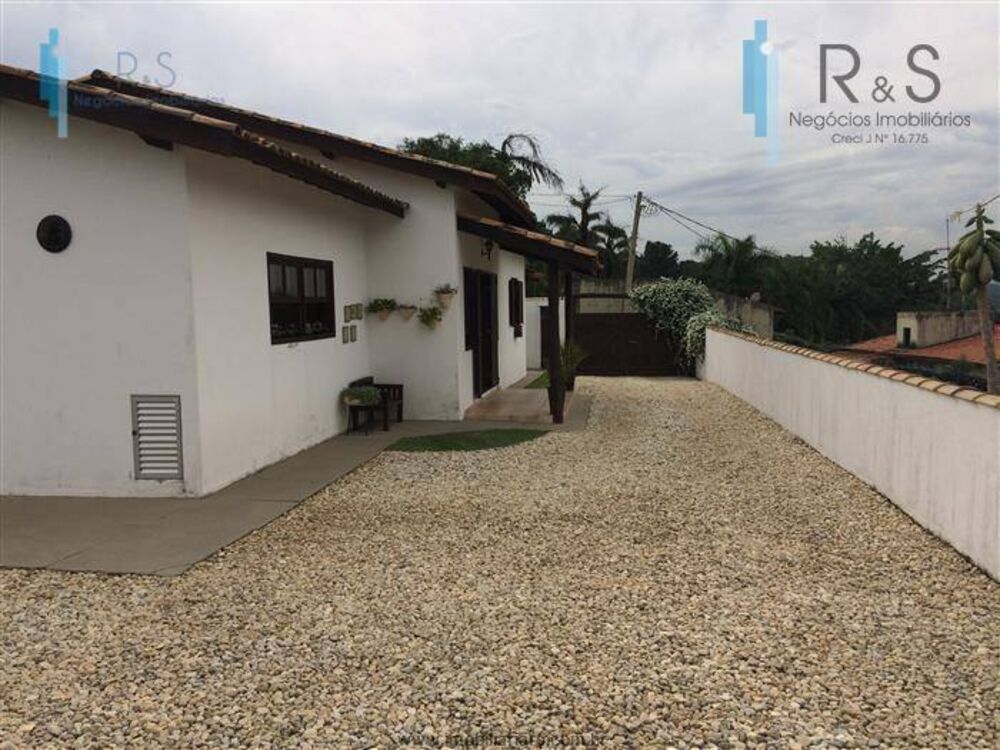 Chácara à venda com 3 quartos, 230m² - Foto 4