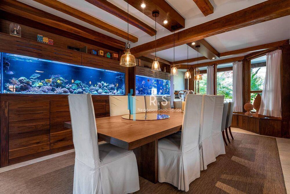 Casa, 4 quartos, 1120 m² - Foto 1