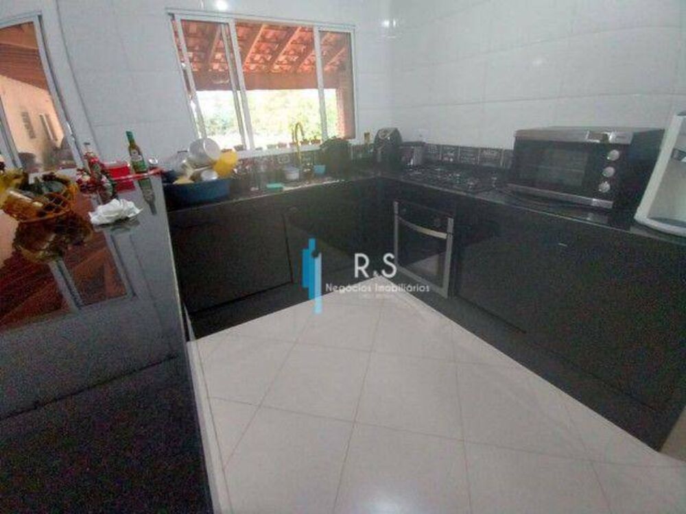 Chácara, 3 quartos, 1000 m² - Foto 1