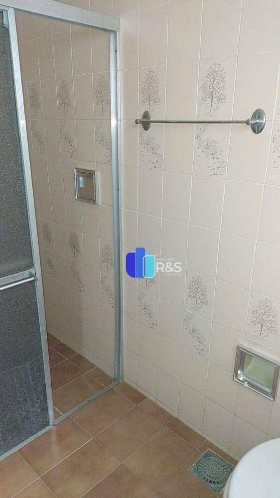 Casa para alugar com 4 quartos, 230m² - Foto 3