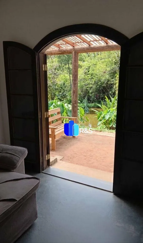Chácara, 3 quartos, 1625 m² - Foto 4
