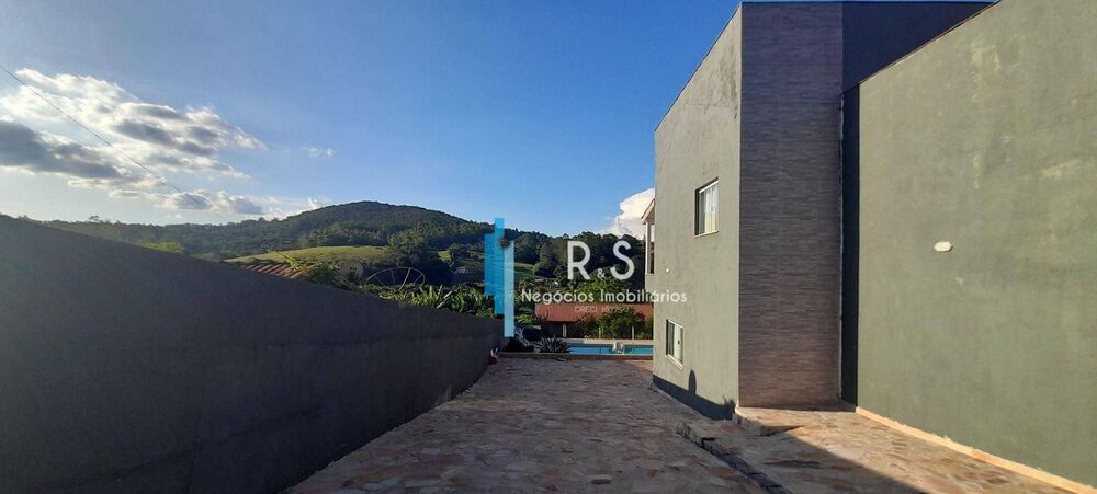 Chácara à venda com 4 quartos, 470m² - Foto 1