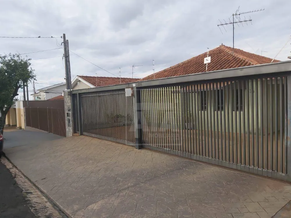 Casa, 3 quartos, 229 m² - Foto 1