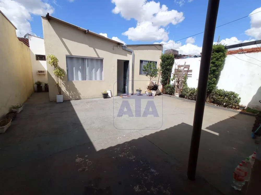 Casa, 3 quartos, 131 m² - Foto 2
