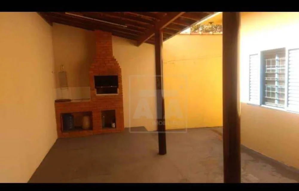 Casa, 3 quartos, 227 m² - Foto 2