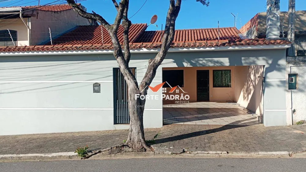 Casa, 3 quartos, 211 m² - Foto 1