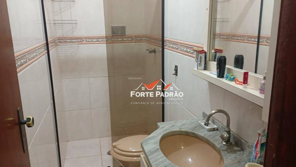 Casa, 3 quartos, 211 m² - Foto 4