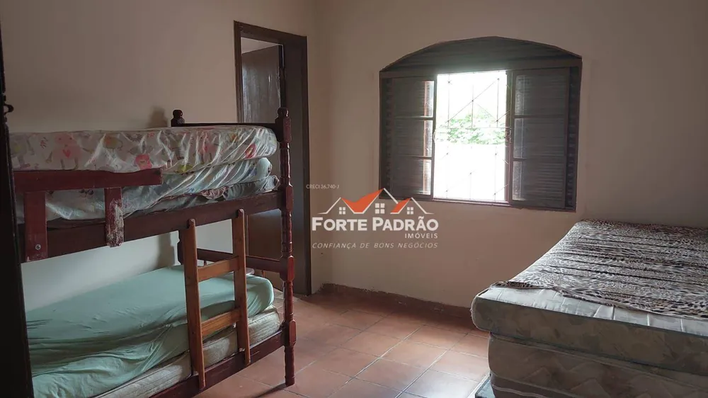 Chácara, 3 quartos, 2000 m² - Foto 1