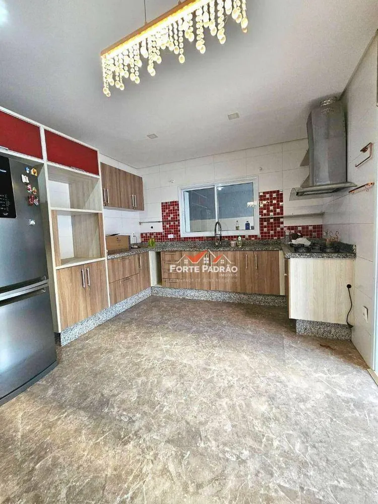 Sobrado, 3 quartos, 200 m² - Foto 6