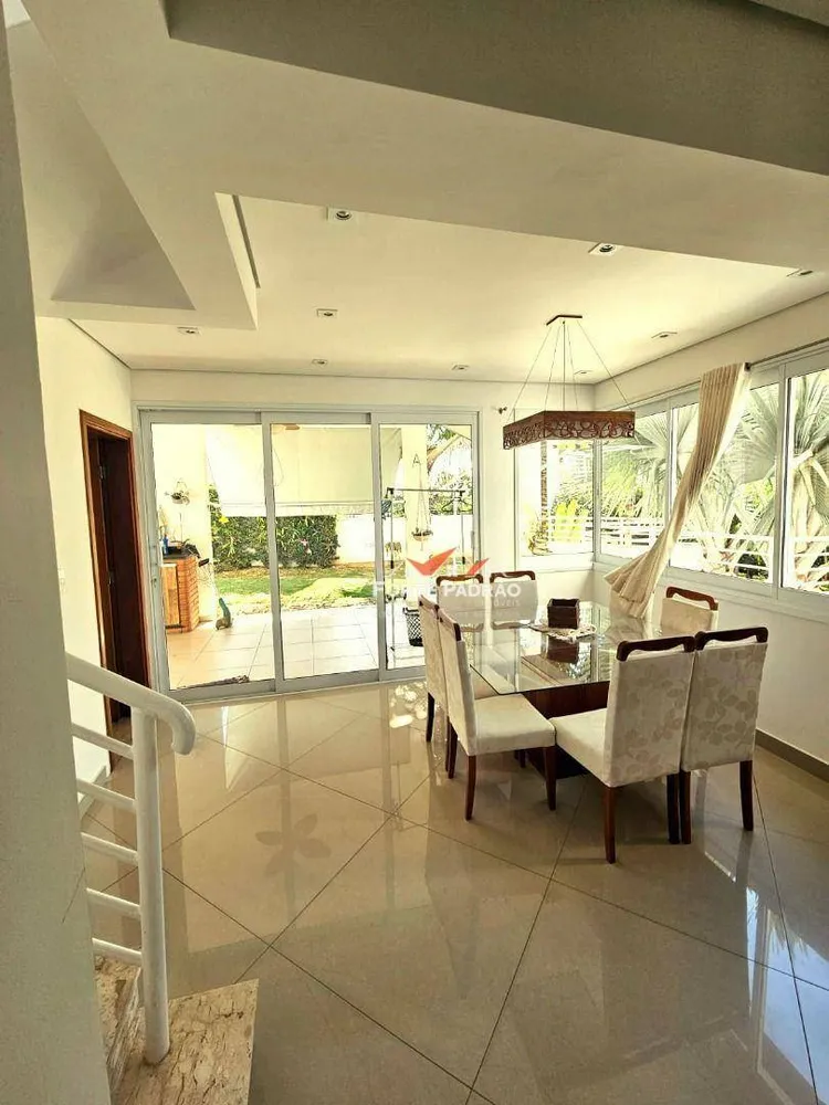 Sobrado, 3 quartos, 206 m² - Foto 3
