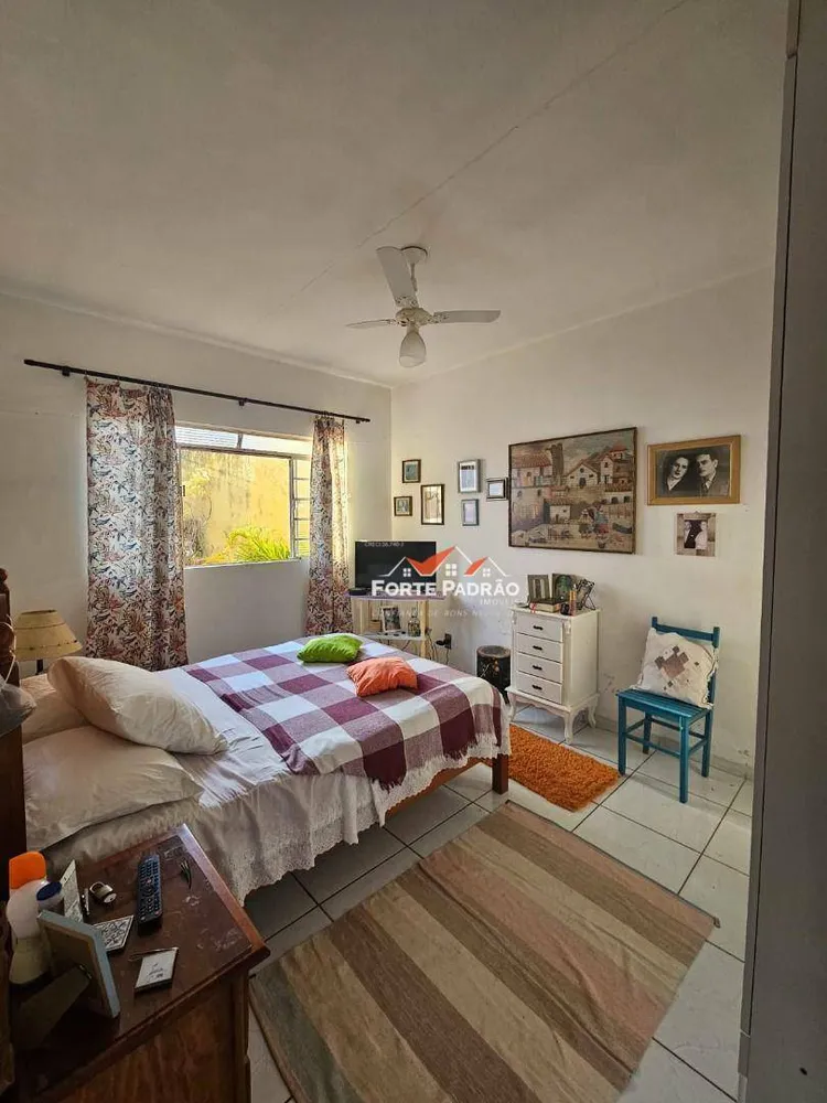 Casa, 3 quartos, 200 m² - Foto 2
