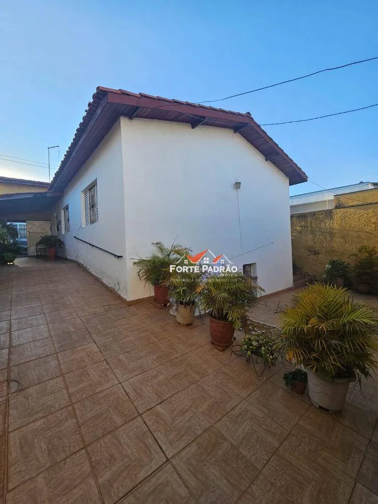 Casa, 3 quartos, 200 m² - Foto 3