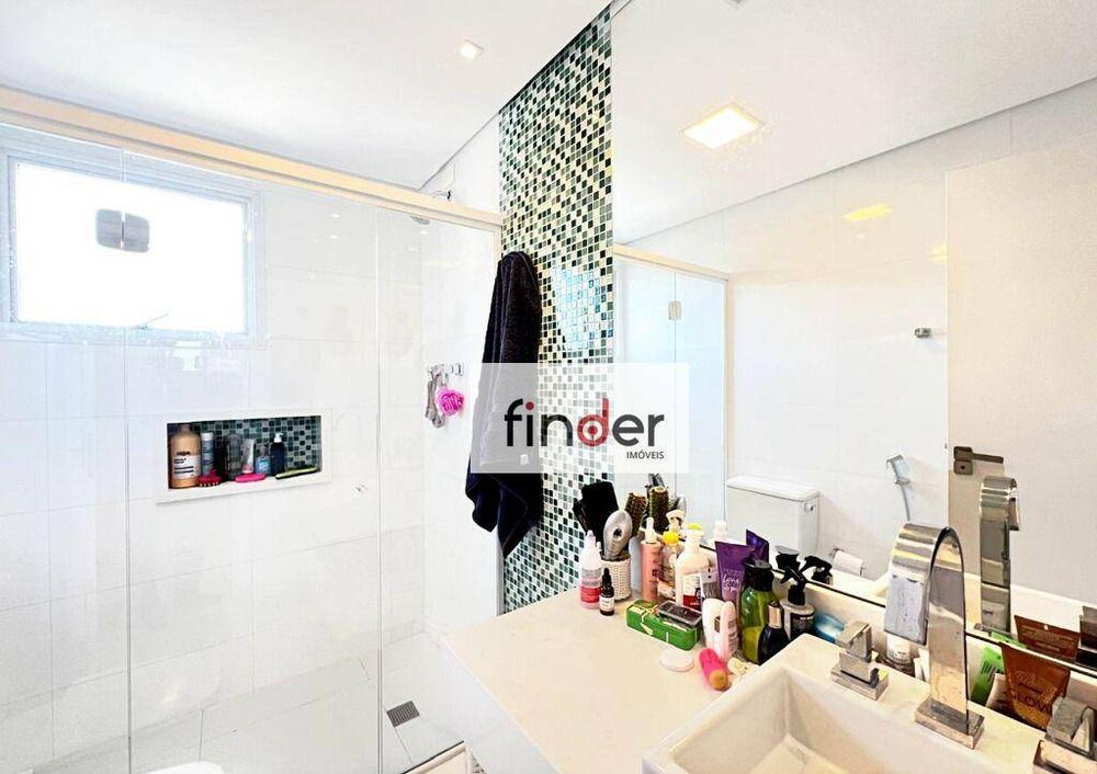 Apartamento, 3 quartos, 209 m² - Foto 1