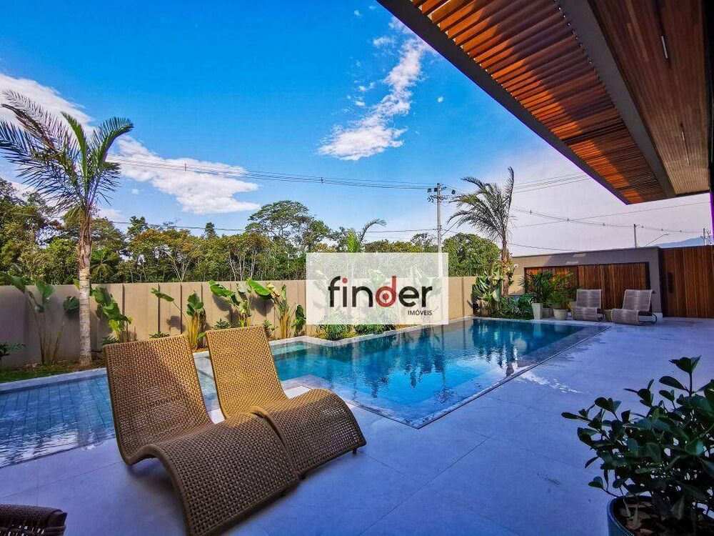 Casa, 5 quartos, 371 m² - Foto 2
