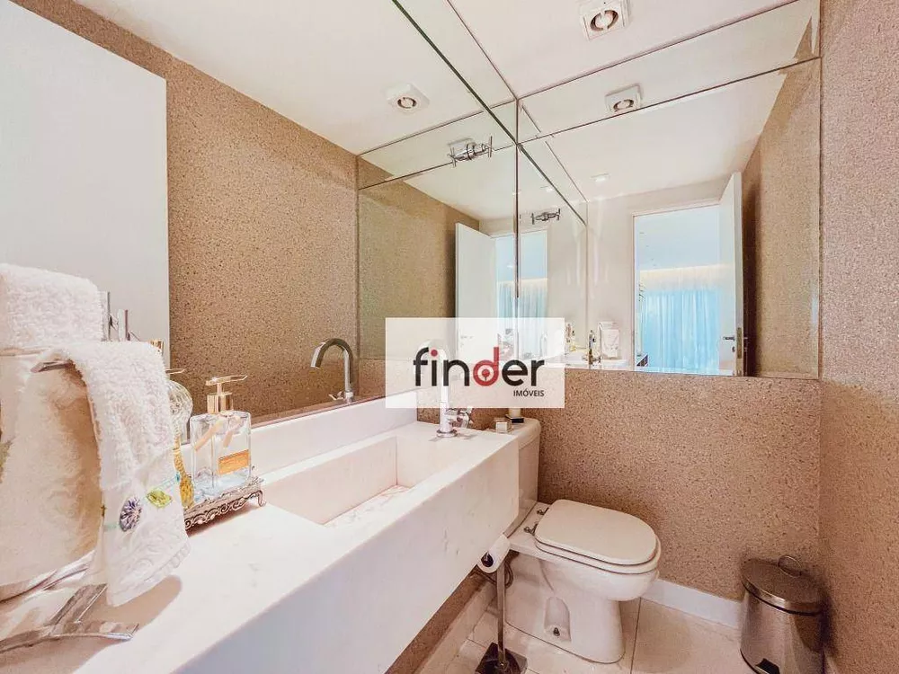 Apartamento, 3 quartos, 234 m² - Foto 1
