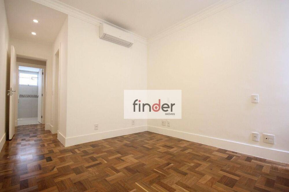 Apartamento, 3 quartos, 210 m² - Foto 1