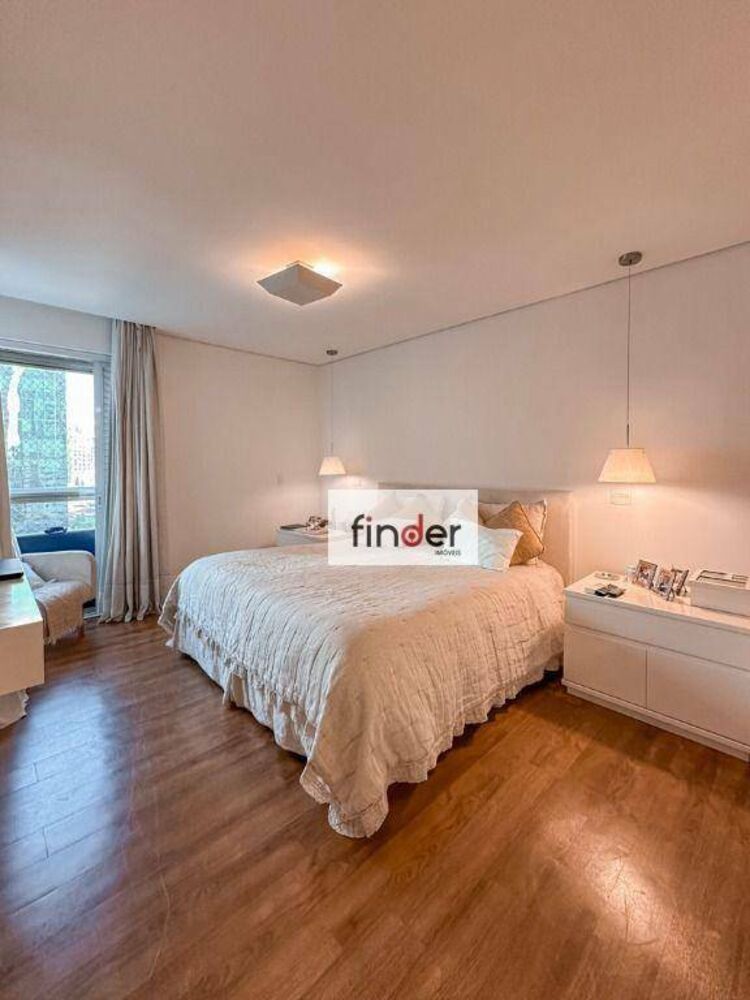 Apartamento, 3 quartos, 270 m² - Foto 9