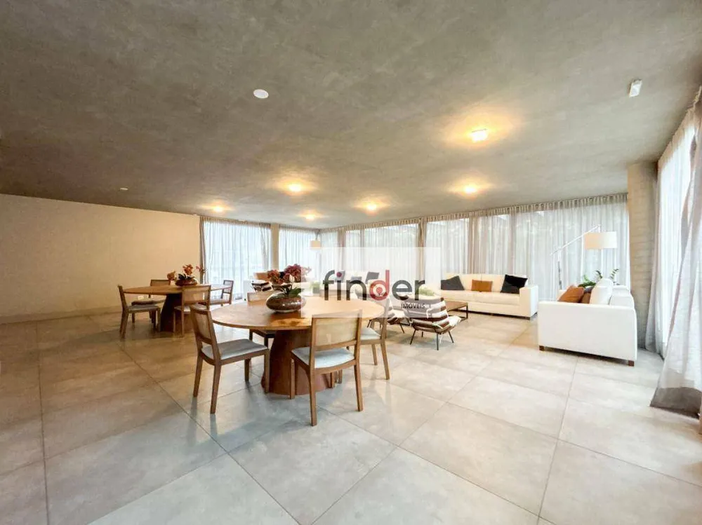 Apartamento, 3 quartos, 131 m² - Foto 2