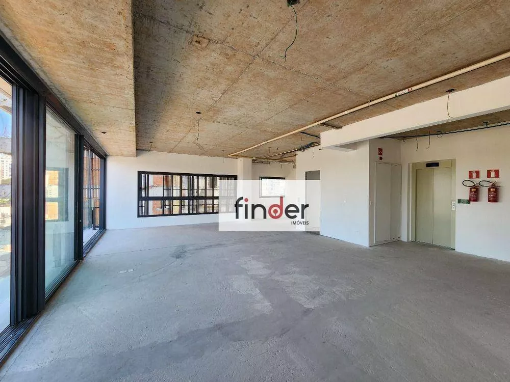 Apartamento, 3 quartos, 183 m² - Foto 1