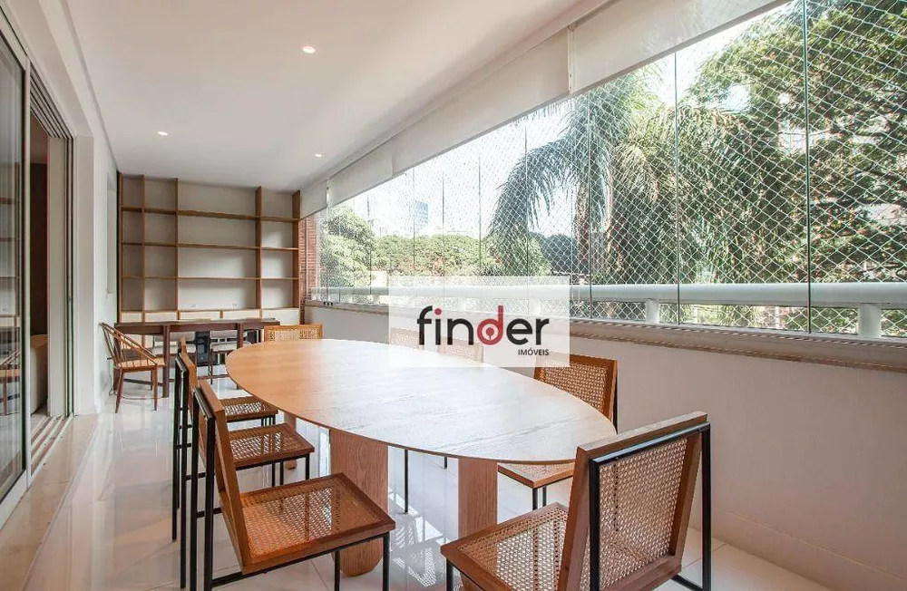 Apartamento, 3 quartos, 152 m² - Foto 2