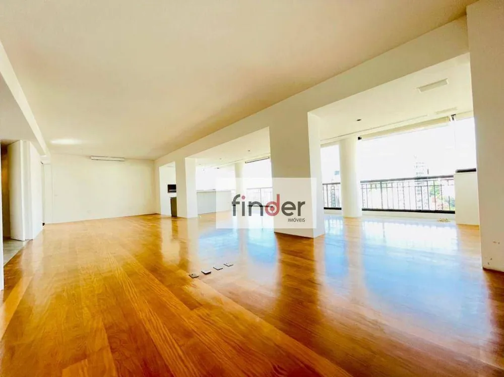 Apartamento, 3 quartos, 215 m² - Foto 1