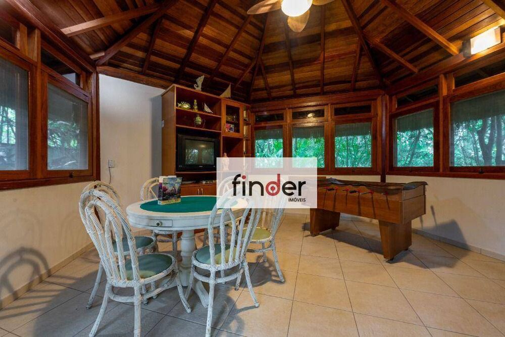 Casa, 6 quartos, 429 m² - Foto 1