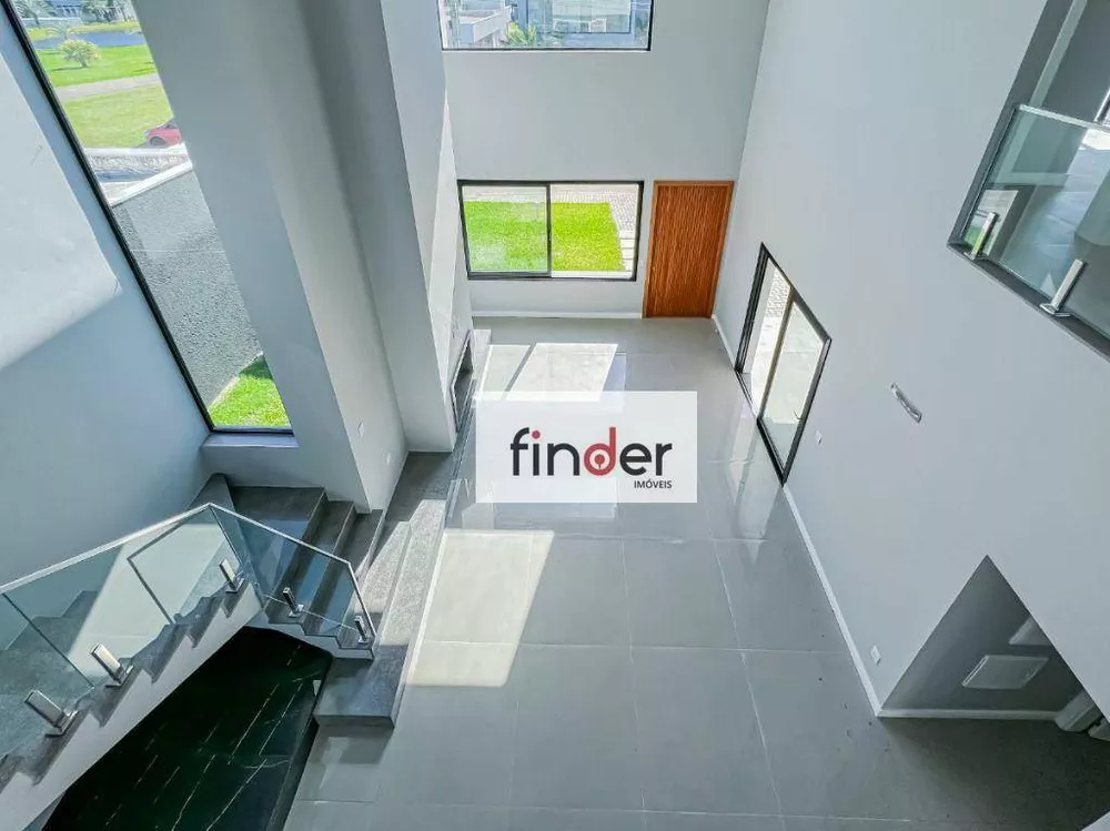 Casa, 4 quartos, 220 m² - Foto 1