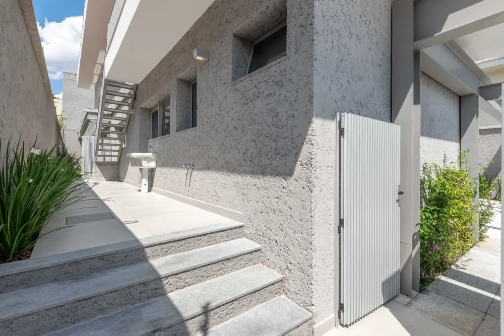 Casa, 4 quartos, 294 m² - Foto 1