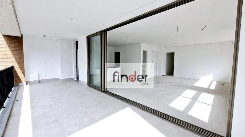 Apartamento, 3 quartos, 189 m² - Foto 1