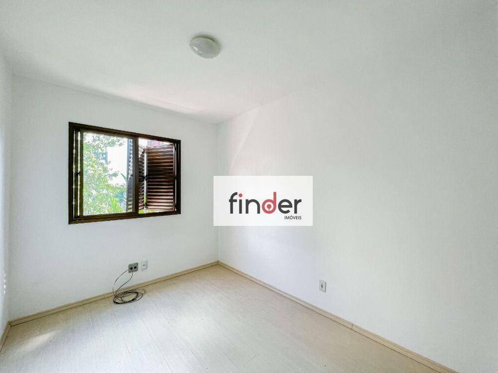 Apartamento à venda com 3 quartos, 73m² - Foto 2