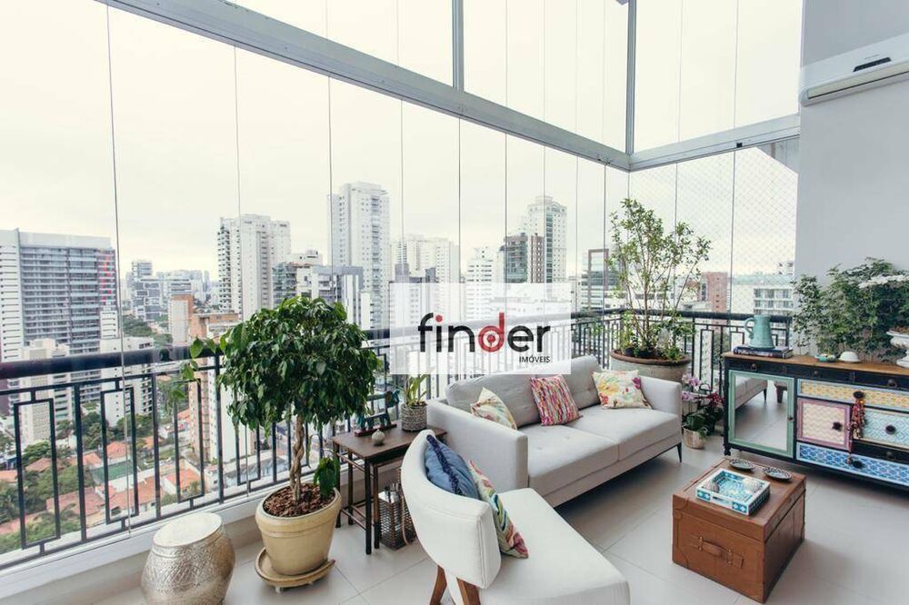 Apartamento, 3 quartos, 216 m² - Foto 1