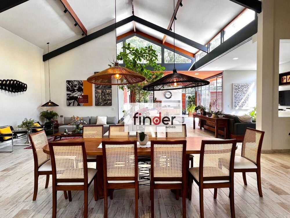 Casa à venda com 4 quartos, 700m² - Foto 2