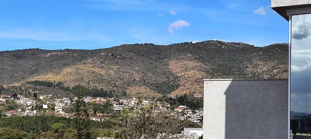Casa, 4 quartos, 209 m² - Foto 1