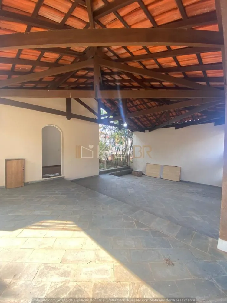 Casa, 5 quartos, 224 m² - Foto 1