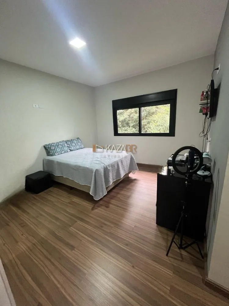 Casa, 3 quartos, 220 m² - Foto 1