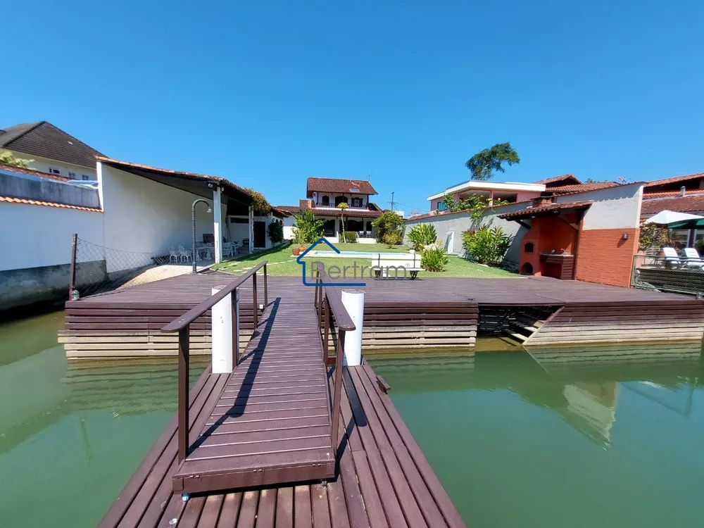 Casa, 4 quartos, 153 m² - Foto 1