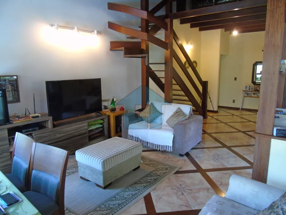 Casa, 4 quartos, 270 m² - Foto 4