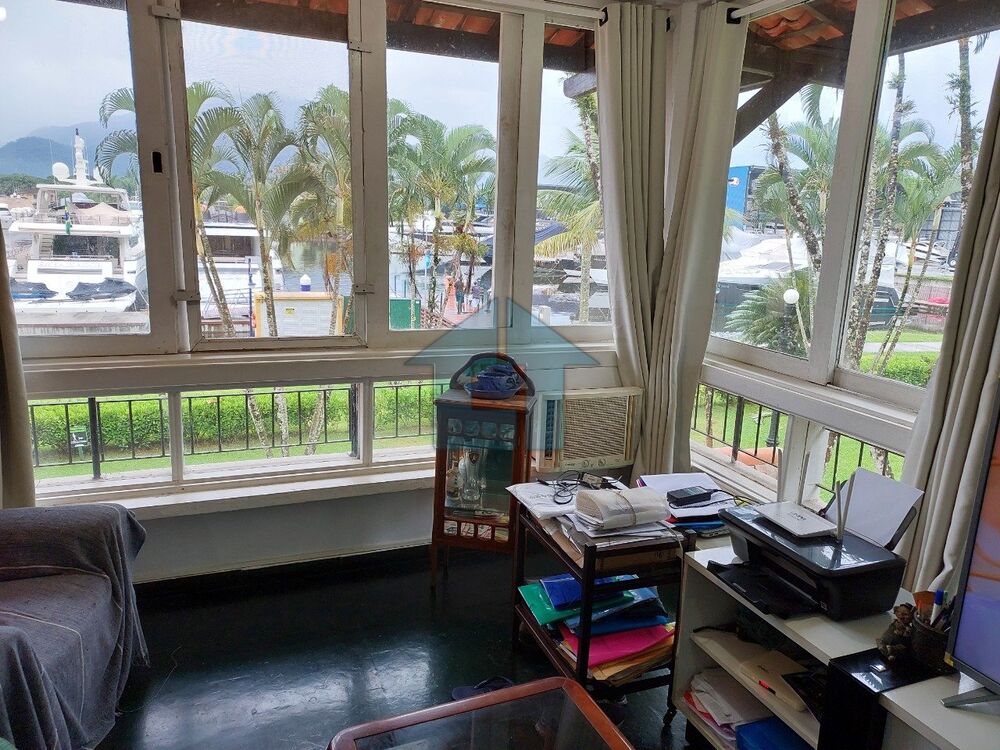 Apartamento à venda com 2 quartos, 126m² - Foto 2