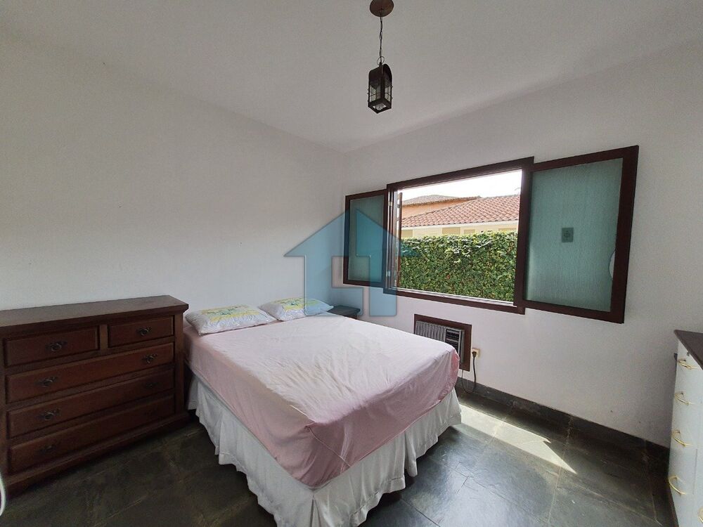 Casa à venda com 4 quartos, 233m² - Foto 11