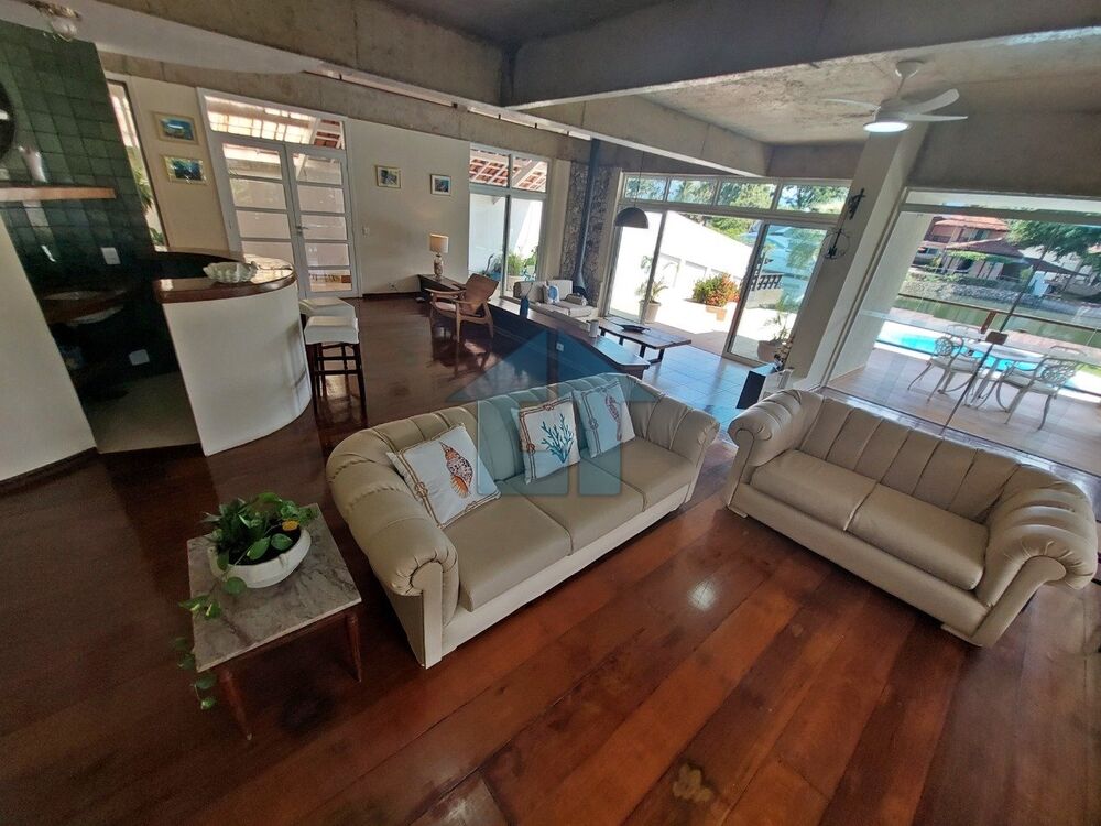 Casa à venda e aluguel com 5 quartos, 307m² - Foto 4