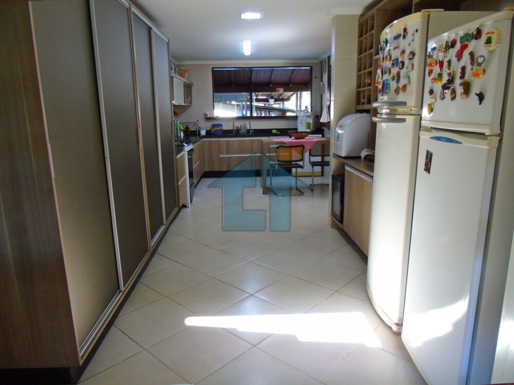 Casa, 6 quartos, 282 m² - Foto 19