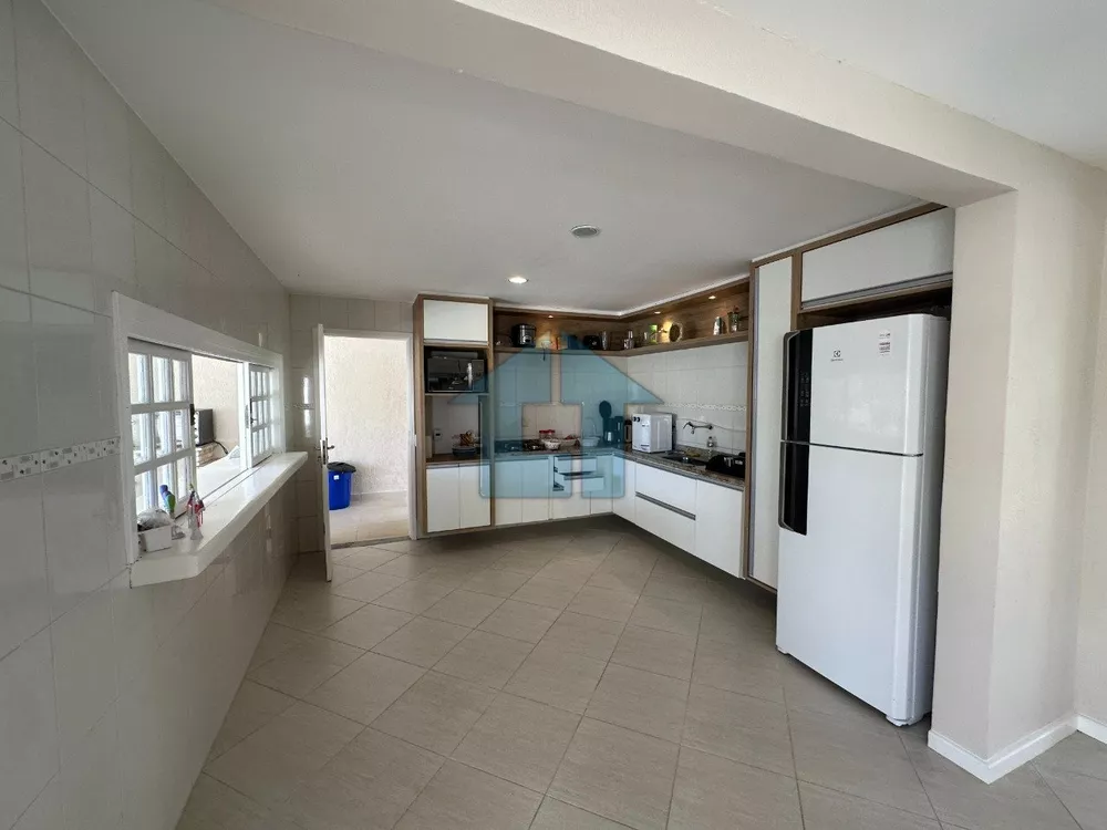 Casa, 4 quartos, 252 m² - Foto 10