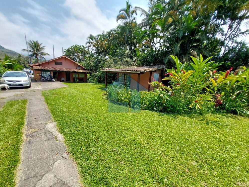 Casa à venda com 5 quartos, 129m² - Foto 16