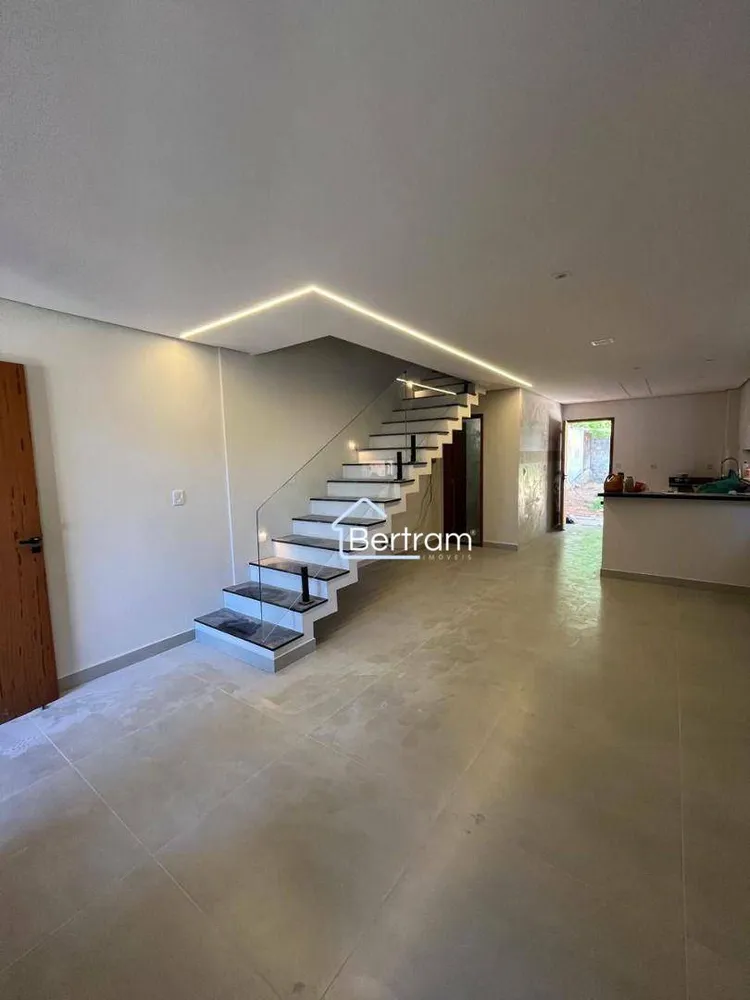 Casa, 3 quartos, 112 m² - Foto 2